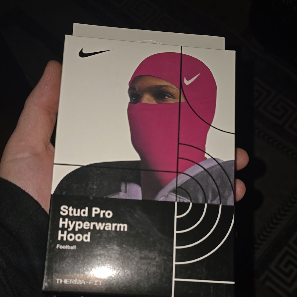 Nike Stud Pro Hyperwarm Hood in Bold Pink